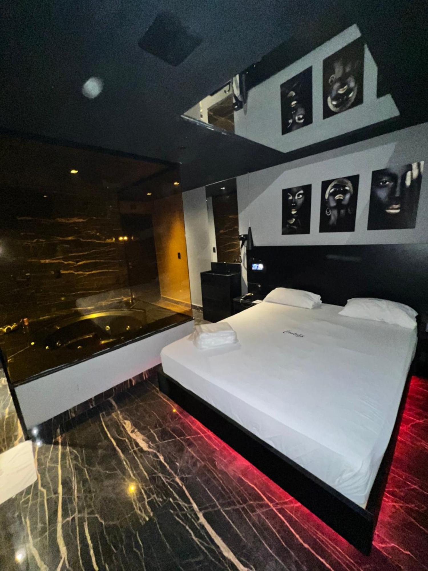 Motel Contigo Guarulhos Eksteriør bilde